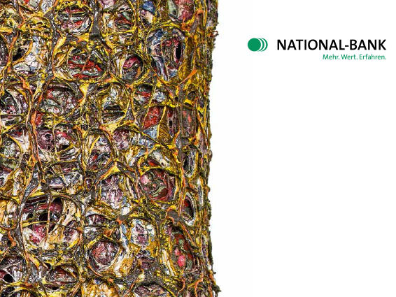 Titelbild Geschaeftsbericht 2017, Ausschnitt des Kunstwerk "Gnasto" von Gereon Krebber, 2014 und Logo der National-Bank