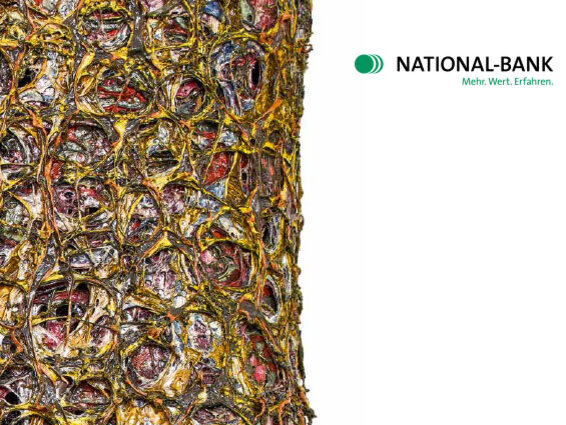 Titelbild Geschaeftsbericht 2017, Ausschnitt des Kunstwerk "Gnasto" von Gereon Krebber, 2014 und Logo der National-Bank
