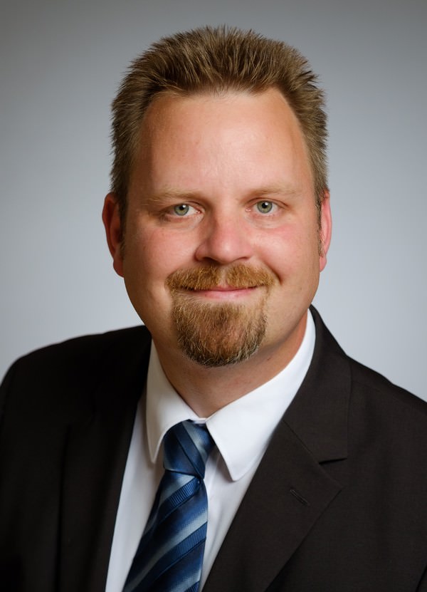 Portraitfoto von Herrn Doempke