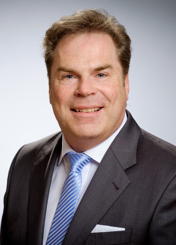 Portraitfoto von Herrn Tüllmann