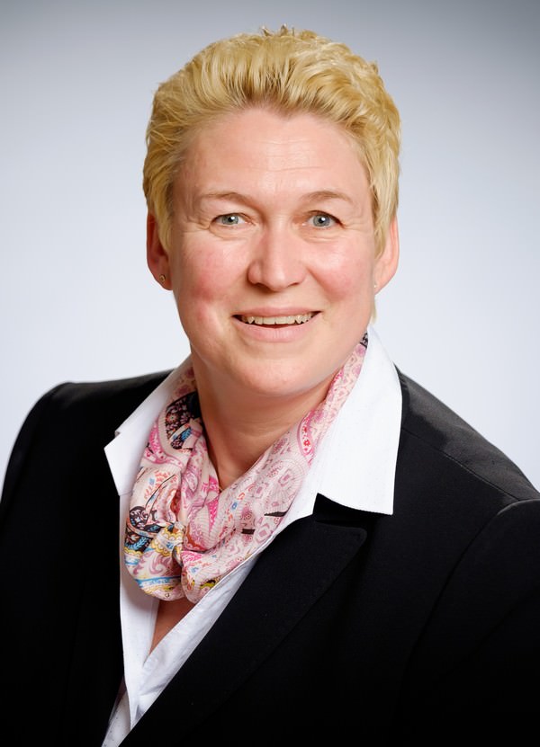 Portraitfoto von Frau Mirau