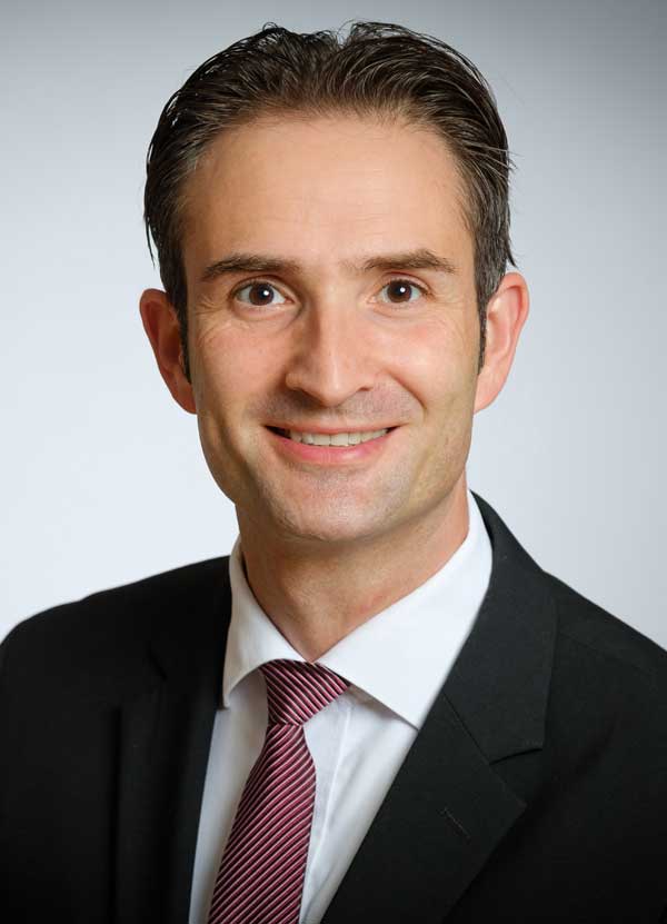 Portraitfoto von Herrn Mercado