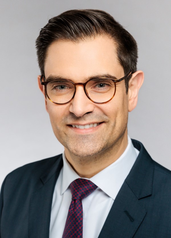 Portraitfoto von Herrn Dr. Kuhlmann