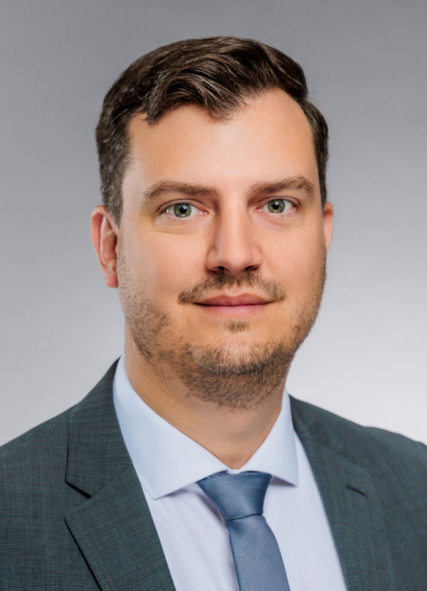 Portraitfoto von Herrn Bongers
