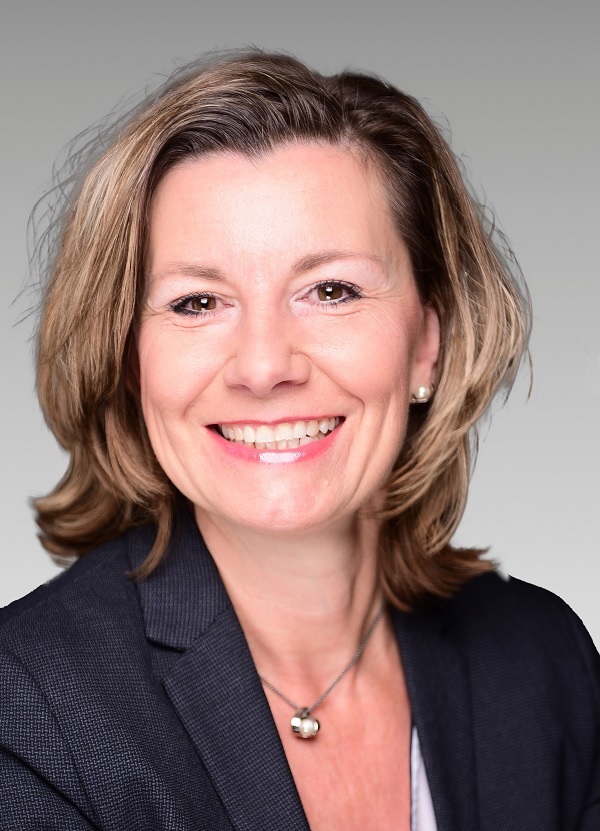 Portraitfoto von Frau Herzog
