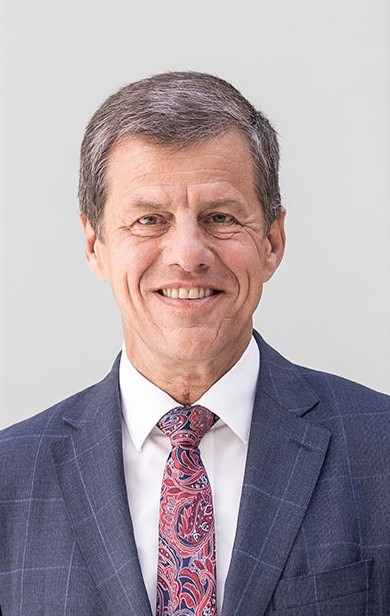 Portraitfoto von Eckhard Forst