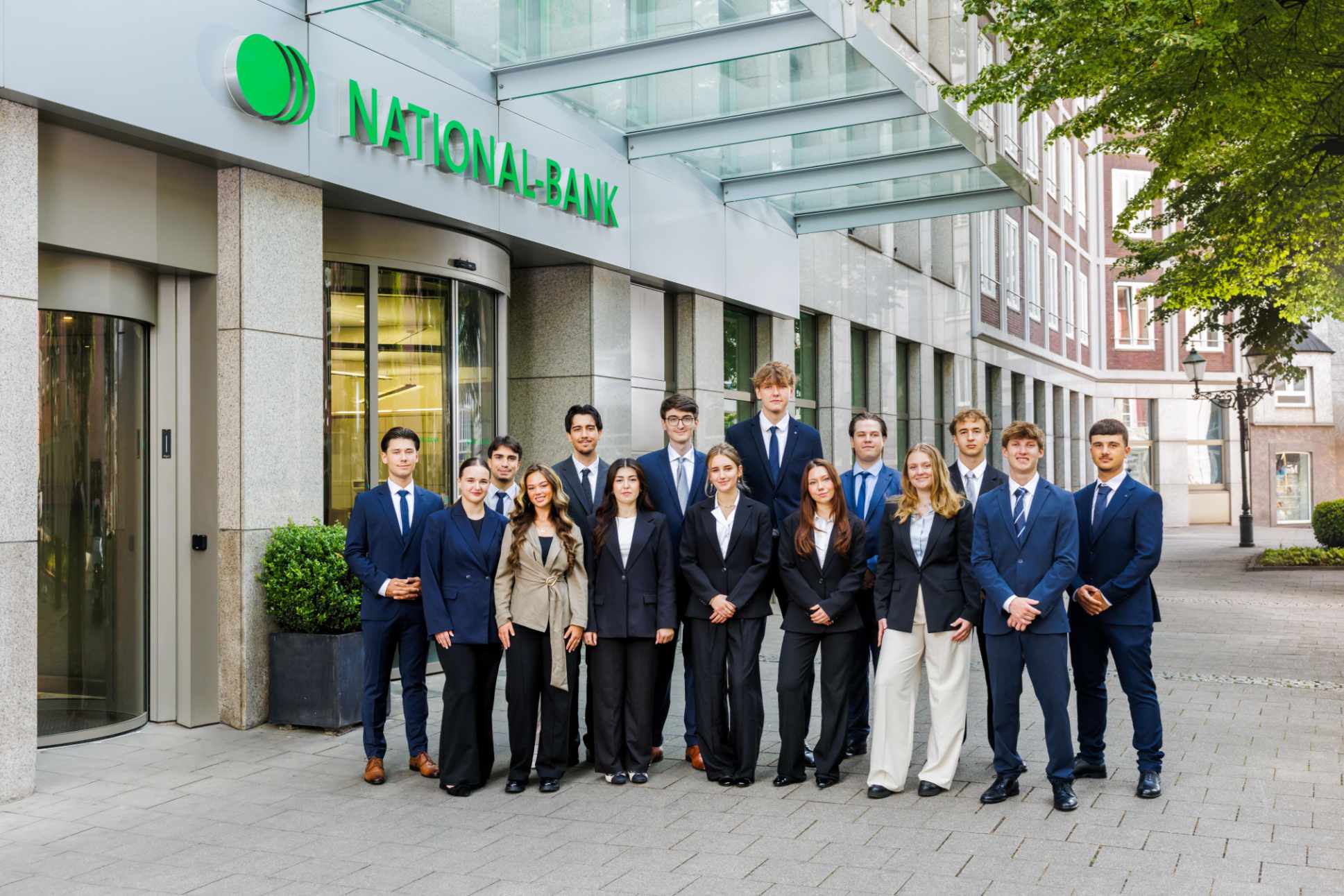 Neue Auszubildende starten bei der NATIONAL-BANK